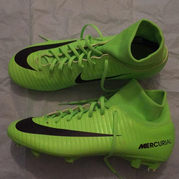 neon green nike cleats